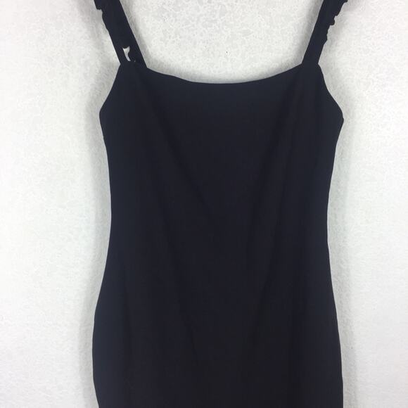 Likely Carmen Black Ruffle Knee Length Dress Size 8 Sleeve Stretch Flutter Hem - Picture 10 of 16